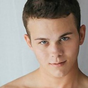 Elliott Grey
