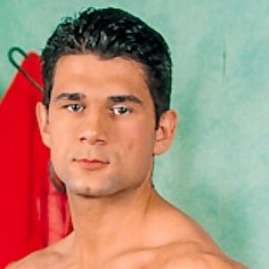Laszlo G A
