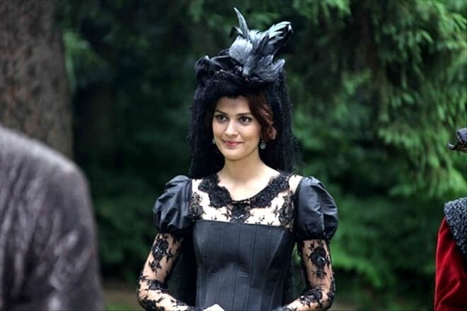 Berguzar Korel-ergench