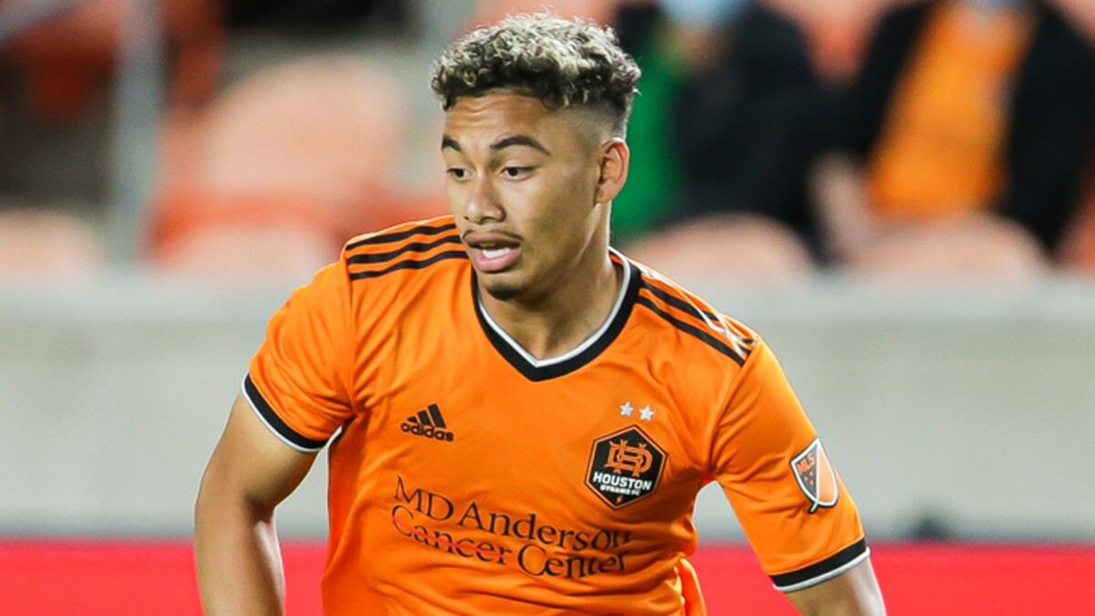 Beto Avila (soccer)