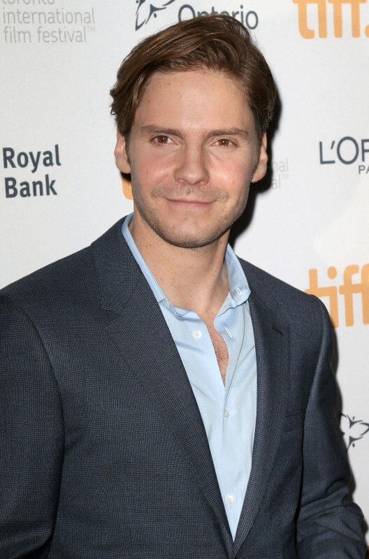 Daniel Brühl-fgbvwe123