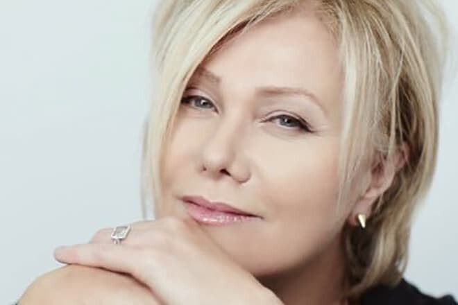 Deborra-lee Furness