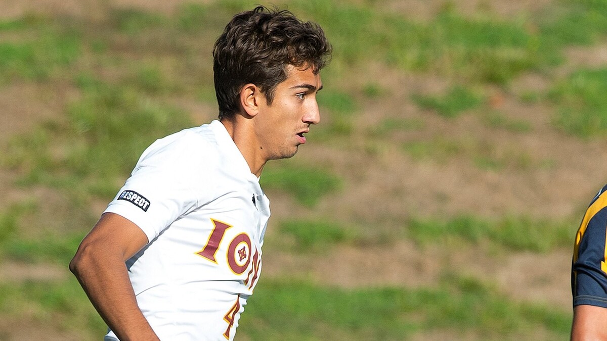 Joshua Calderón