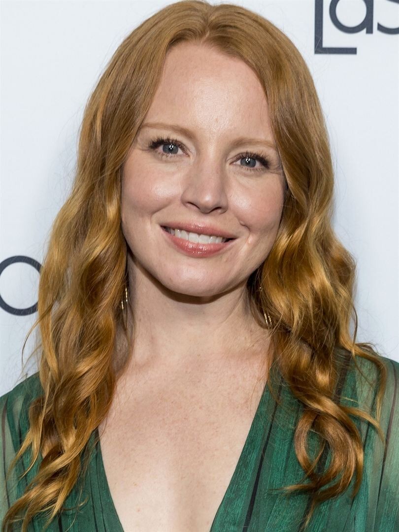 Lauren Ambrose-rap7312