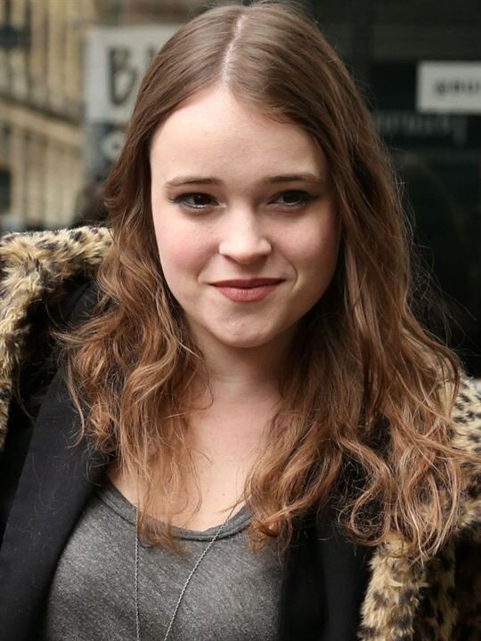 Nadia Alexander-emily_zoe