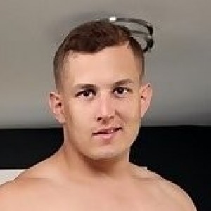 Brock Kniles