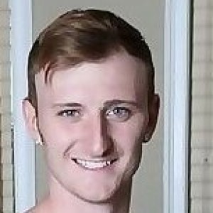 Carson Stone