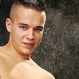 Dylan Vargas
