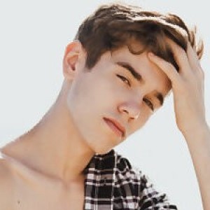Levi Rhodes