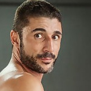 Max Toro