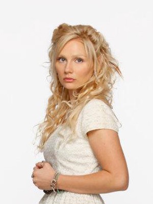Clare Bowen