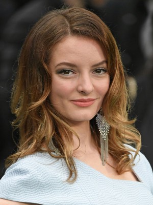 Dakota Blue Richards-zncs