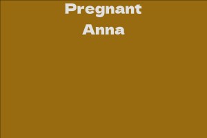 Pregnant Anna